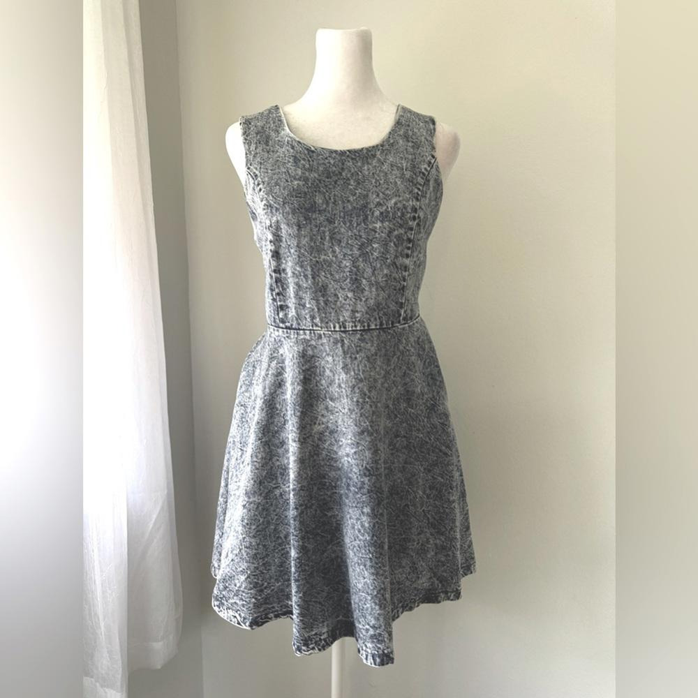 Vintage ‘00s 36 Point 5 Denim Fit & Flare Sleeveless Mini Dress - Picture 5 of 9